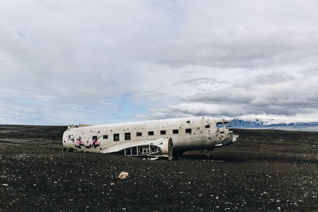 plane wreck in iceland