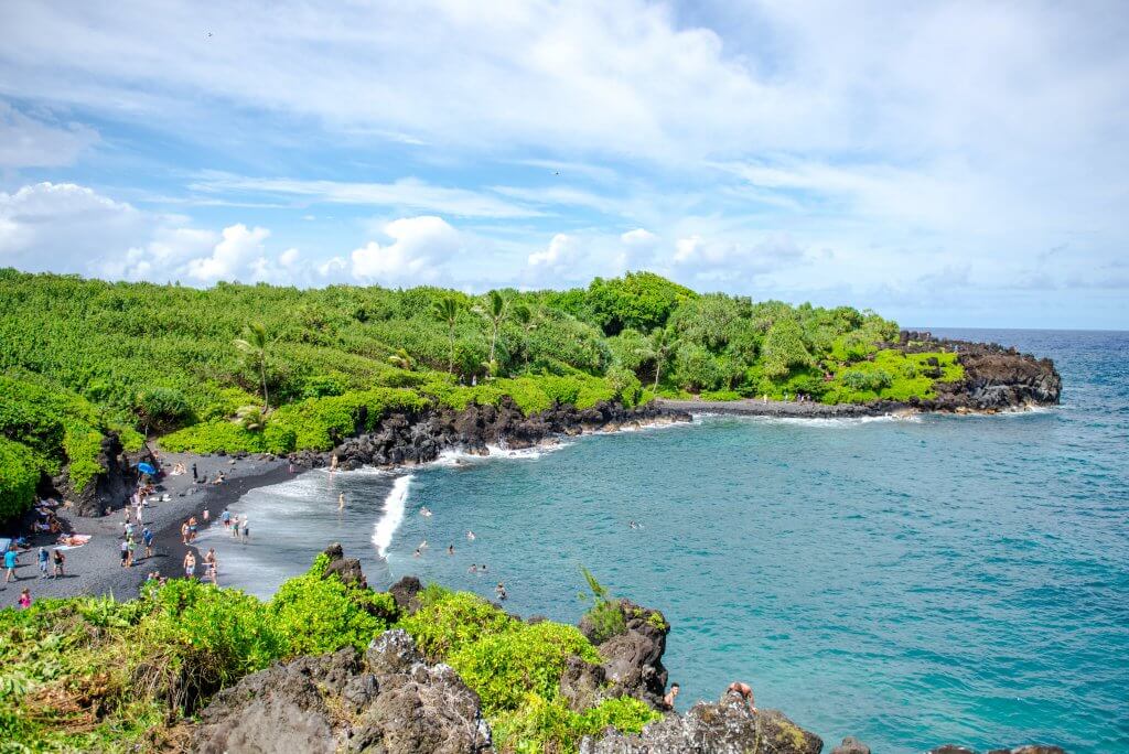 Hawaiian coast line